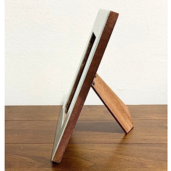 NWT: Sagebrook Home - Sea Foam, Capiz Design, Resin & Wood Frame (4x6 photos) - Picture 2 of 3